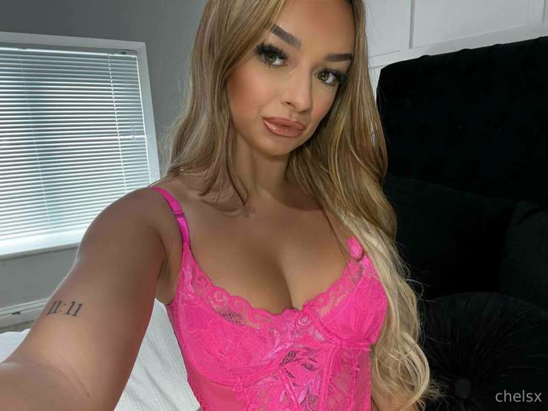 Will you pull my hair while fucking me 😈