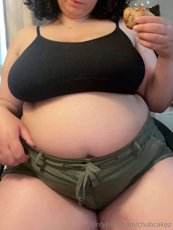 Big belly gal