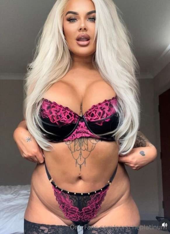 Are you up? 😈 message me 😍