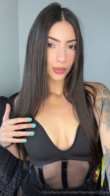 Te gustan mis uñas?🤭🥰