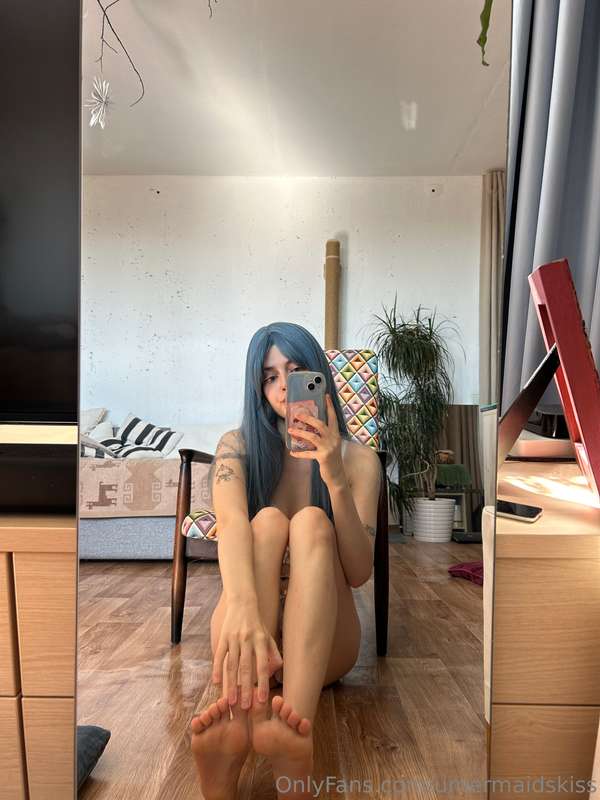 Wanna play your favorite game? Guess if they’re ticklish 👣
