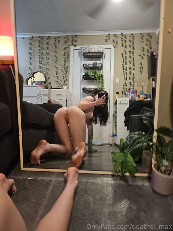 Ur submissive little slut <3 