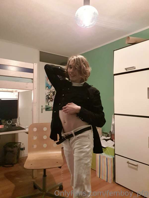 femboy_pfp image #1