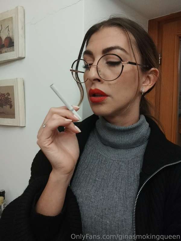 Good smoking morning 🚬💋🖤