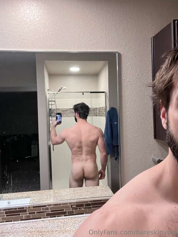 How is looking from behind? 