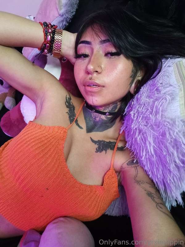 Hey hey darling, good morning haha🌤️🌤️🌤️🌤️... Guys i have NE..