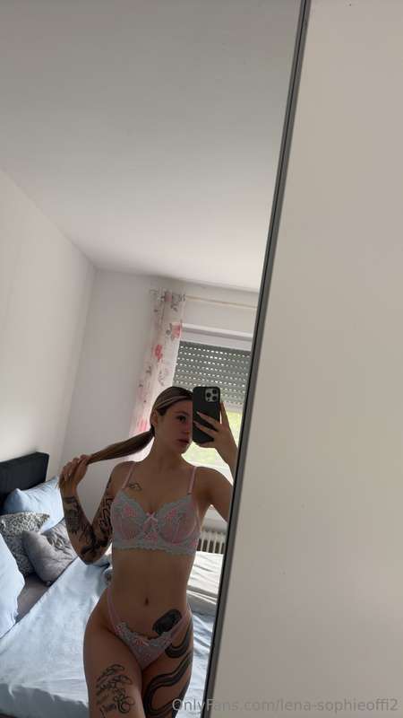 lena-sophieoffi2
