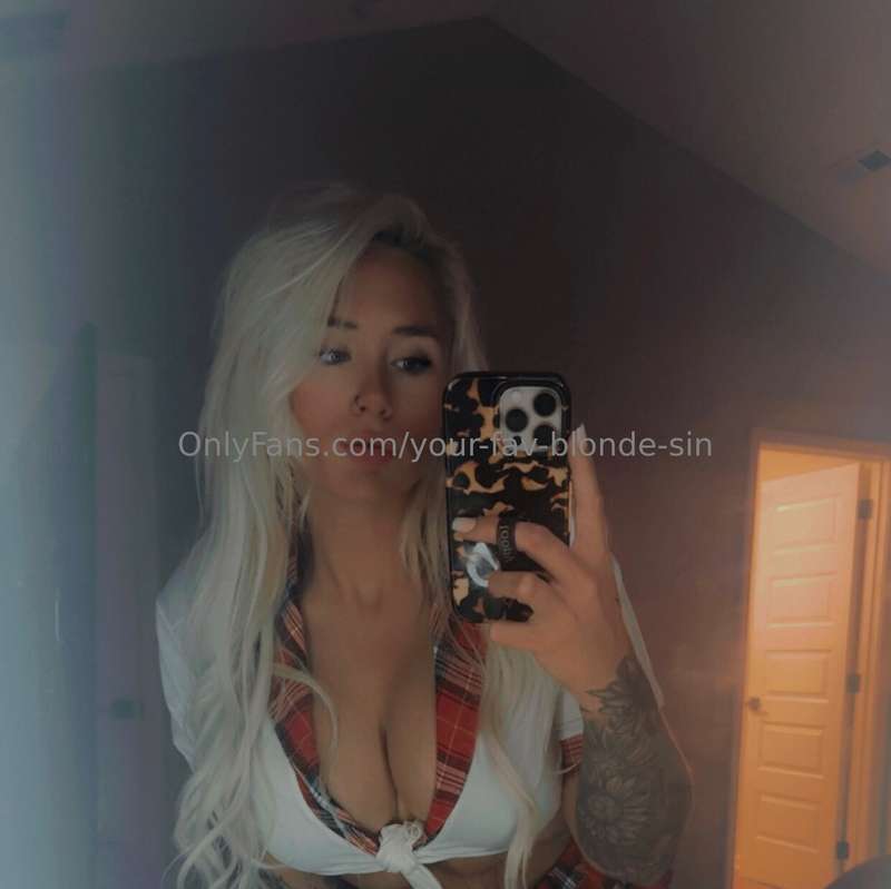your-fav-blonde-sin