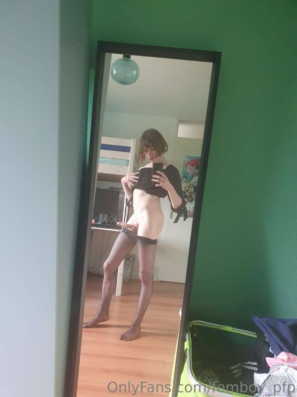femboy_pfp image #16