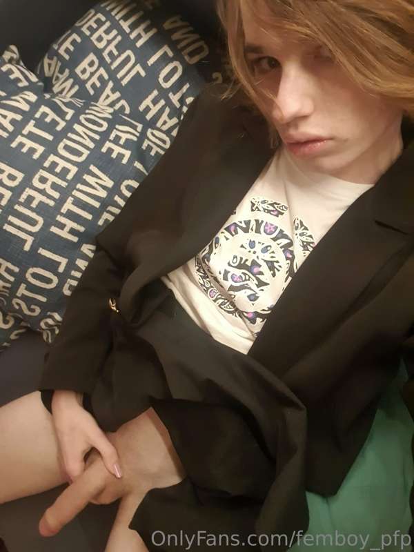 femboy_pfp image #13