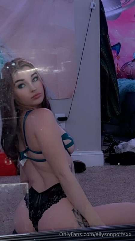 allysonvip image #0