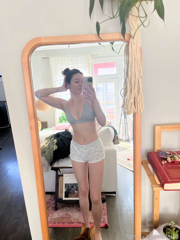 klaire image #1