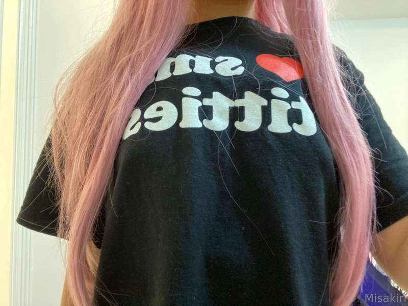 do u also ♡ small titties? :,)