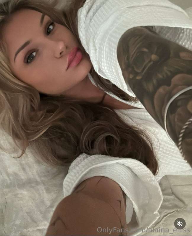 i'm sooo bored... let's chat if you're on rn ;)