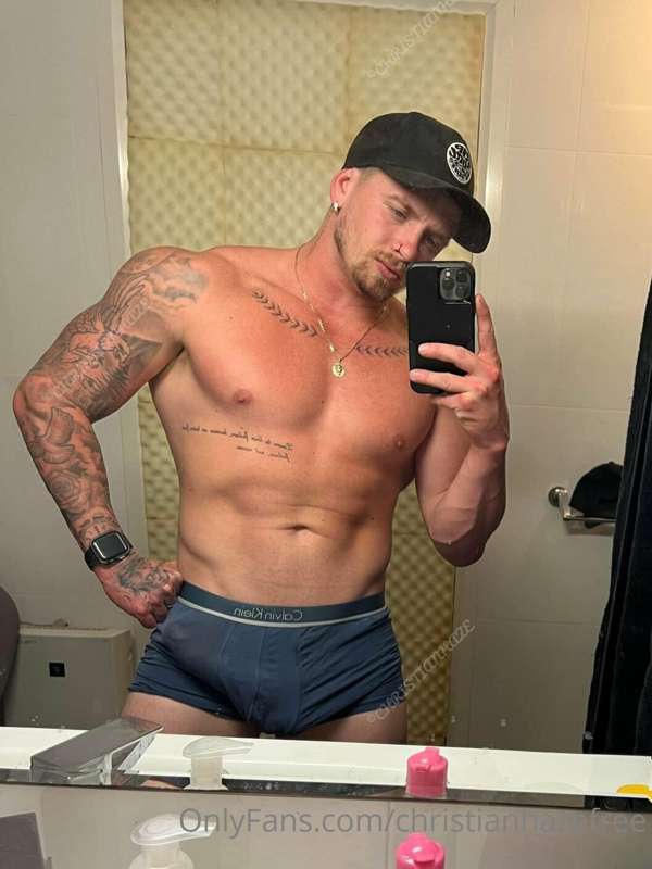 It's been a hard day 😈
Drop a comment if you'd like to buy t..