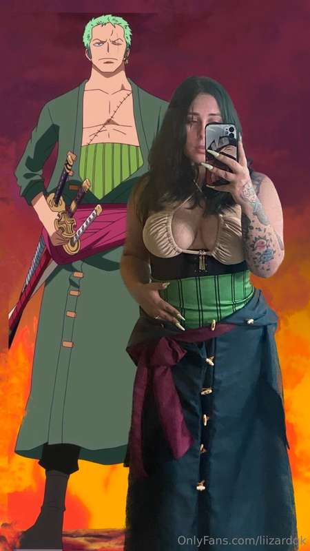 who’s tryna see some zoro content?? HAPPY HALLOWEEN 🎃 
