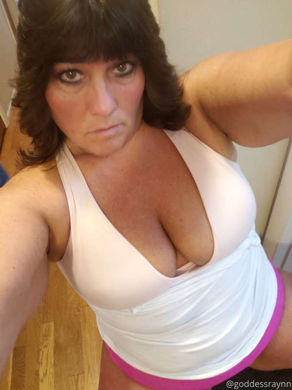 How's everyone's evening?  Hopefully it's full of naughty fu..