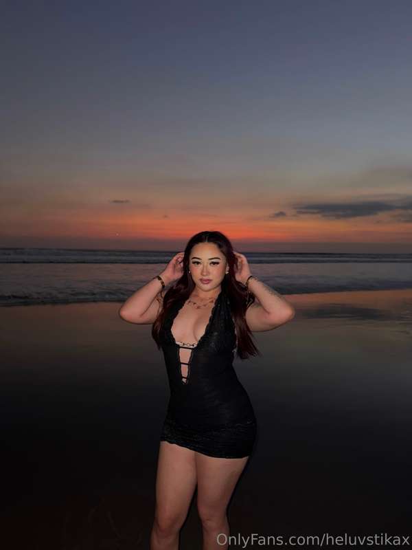 heluvstikax