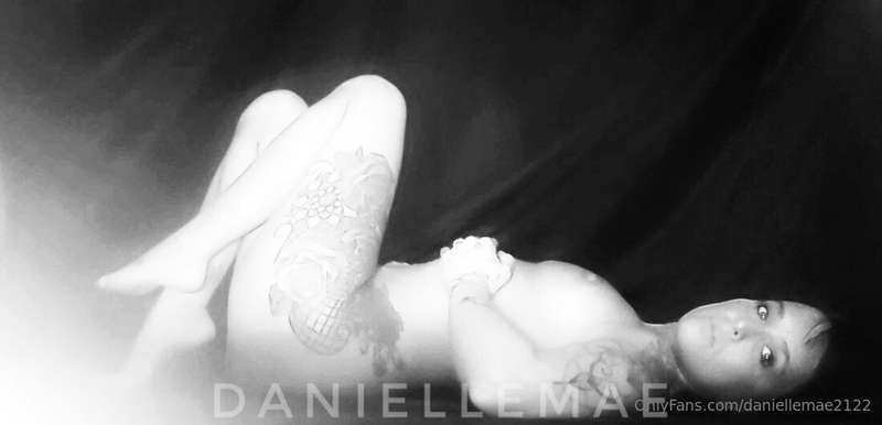 daniellemae2122