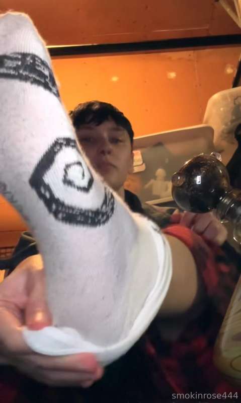 quick sock strip and foot tease while I shmoke in your dms