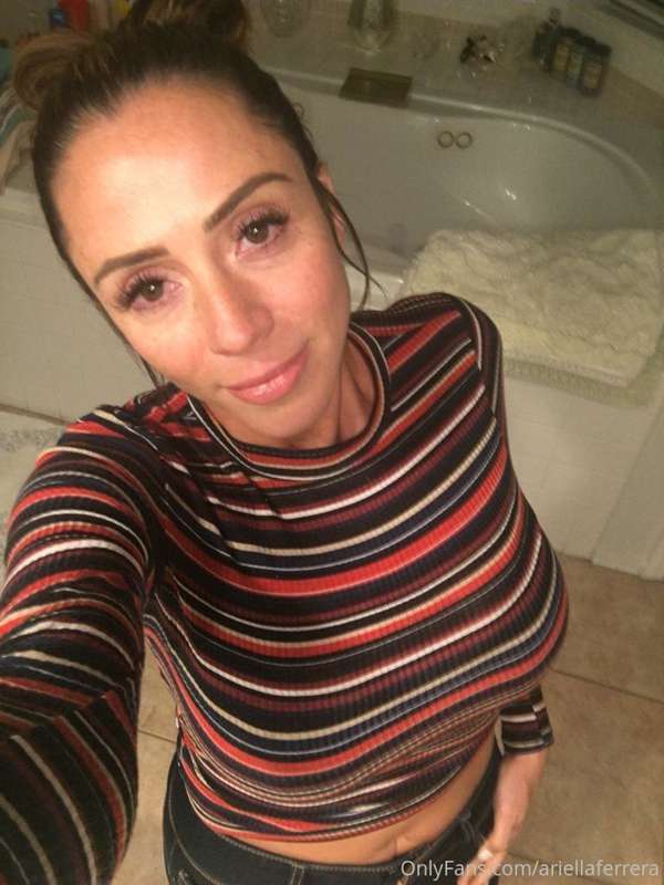 Foto 206 de Ariella Ferrera en Tocromo