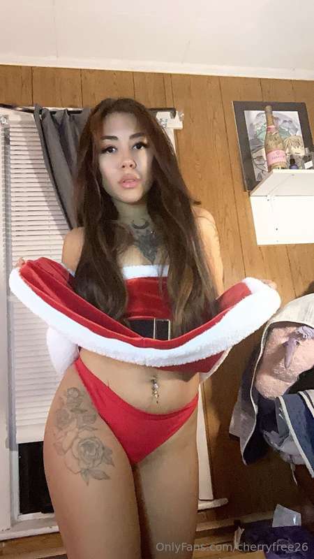 Hoho hoho are you naughty or nice 👀