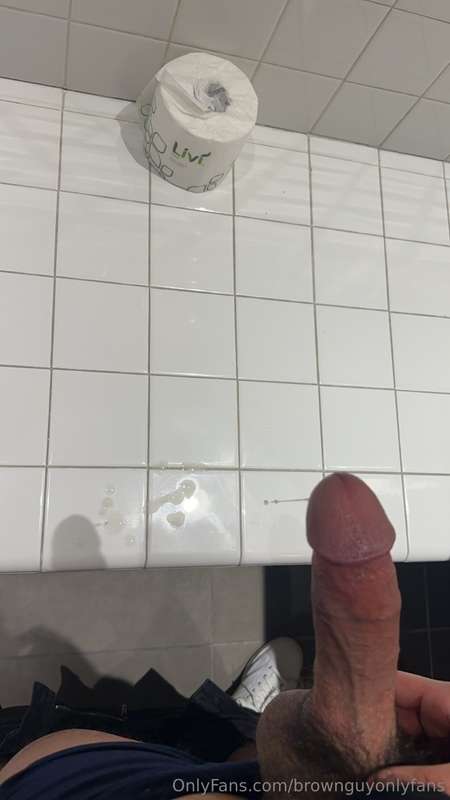 brownguyonlyfans image #0