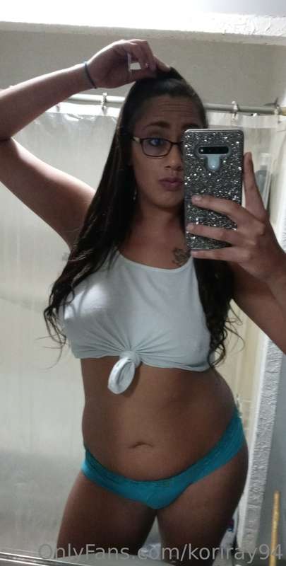 How was your weekend so far ❤️🥰
Mine was good. Gonna get mor..