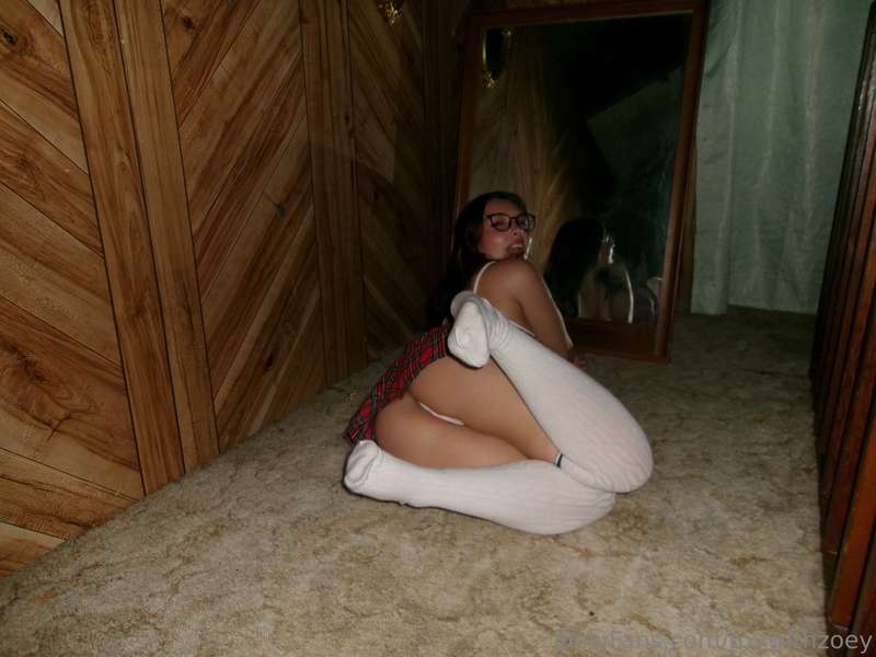 toywithzoey