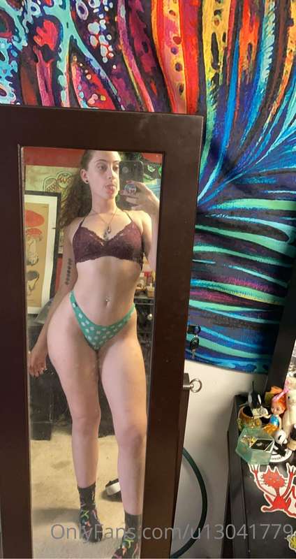 Good morning 😇 hmu to discuss content 💜