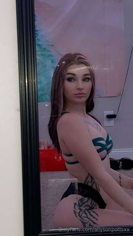 allysonvip image #1