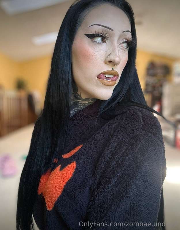Who needs tricks when I’m this tempting?