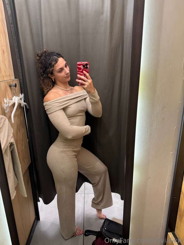 Lo compro?Should I buy it? 