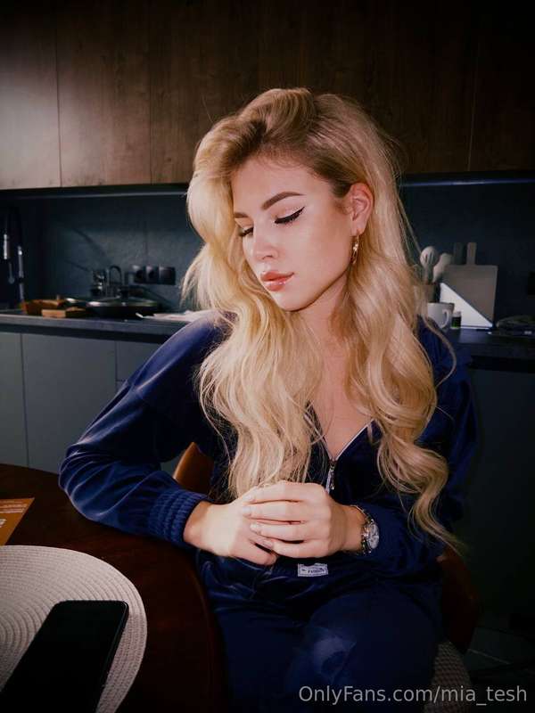 mia_tesh