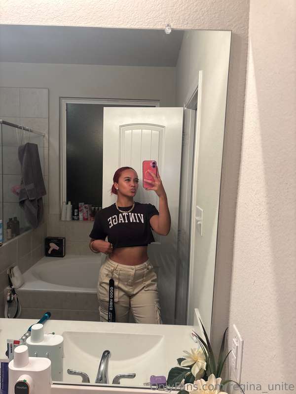 Tonight’s fit. Tip to get me drunkkkkk lol