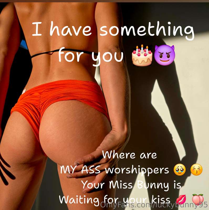 Happy friday 😝 Would you like to be the first to ever lick m..