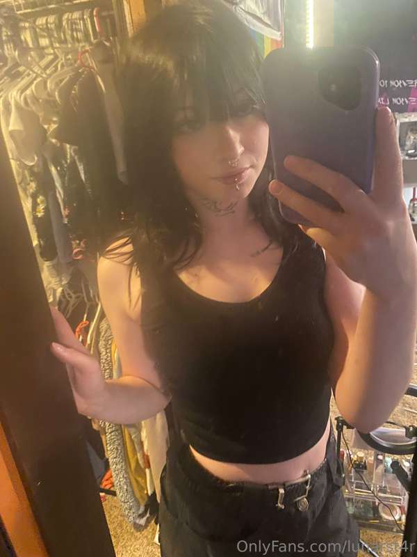 Updated Tip menu !!!!
 -Dick rate $3
-My choice pic $4
-Your..