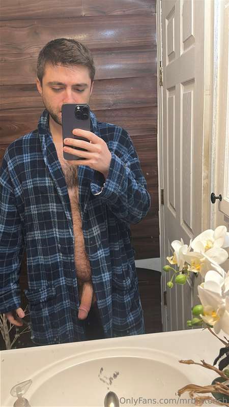 mrbuttoncb image #0