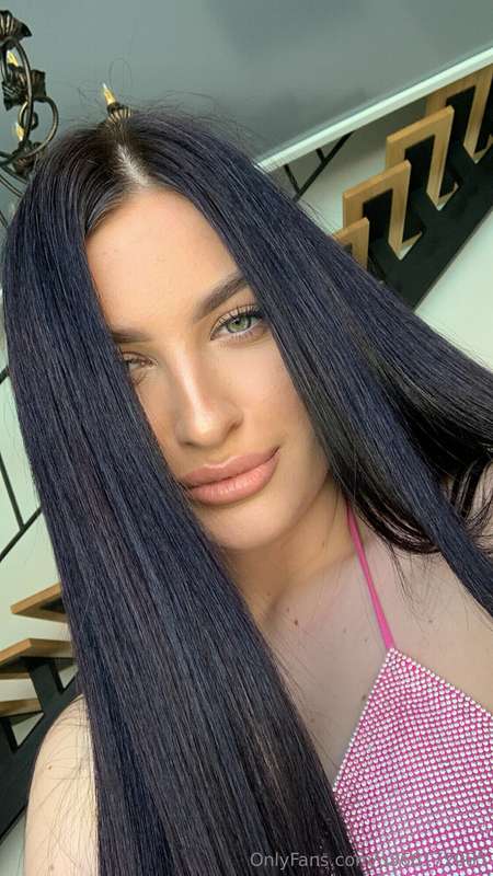 Just woke up, mood is great today😘