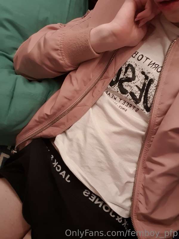 femboy_pfp image #0