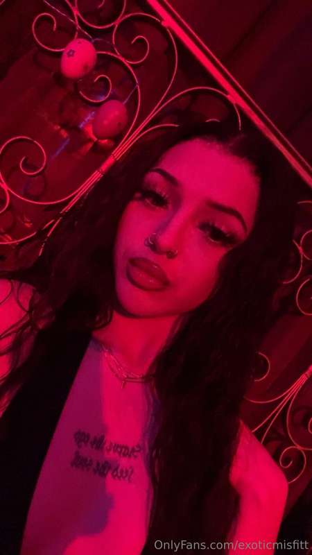 😻🫢