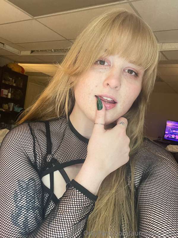 be careful, i bite 🫦