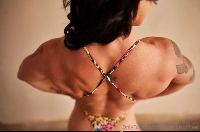 You ready for some brand new Scissor Videos?... How many way..