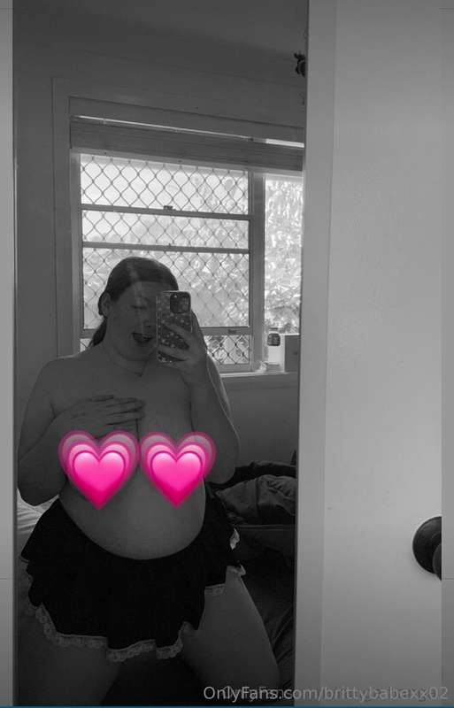 Hey!! Come Subscribe to this baddie!she’s free to sub and sh..