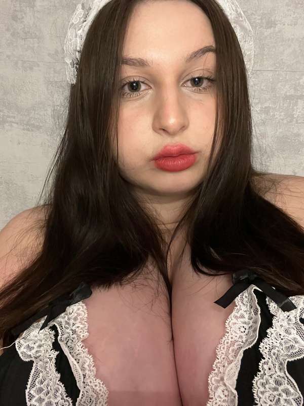 sexy maid 🤭