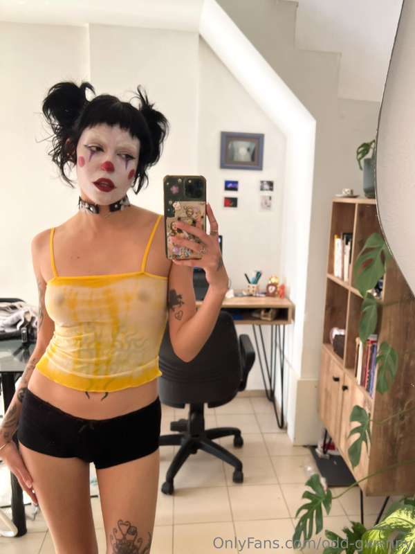 petite clown, big top energy 🌟🎪Clowngirl in action in this l..