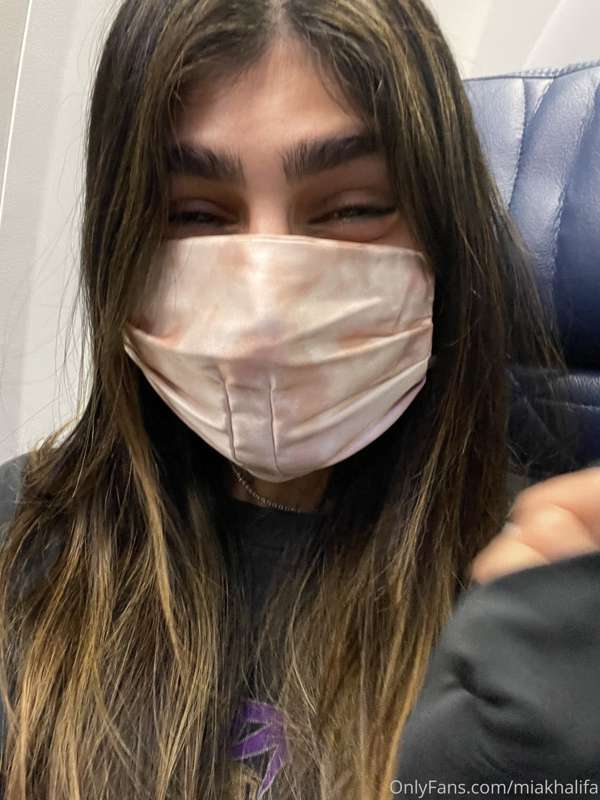 Foto 419 de Mia Khalifa en Tocromo