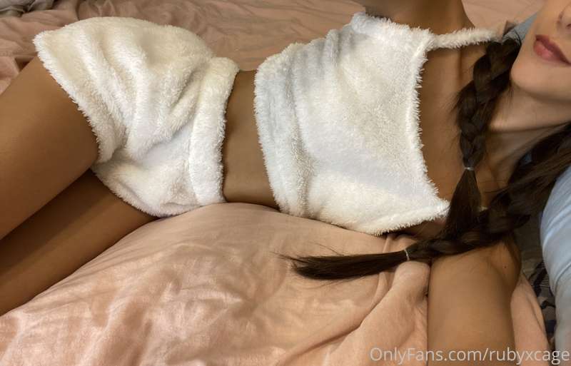 This set is soooo soft! I really love soft & fuzzy things 🤗