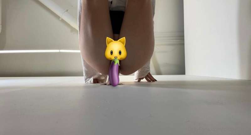 Glory hole office fuck @lanarose2020