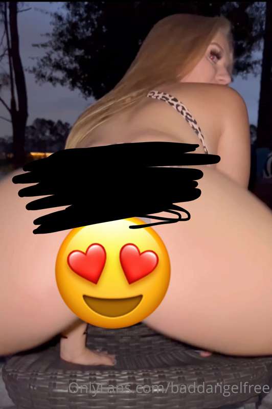 Cum get wild with me baby 😈😈 @baddangel